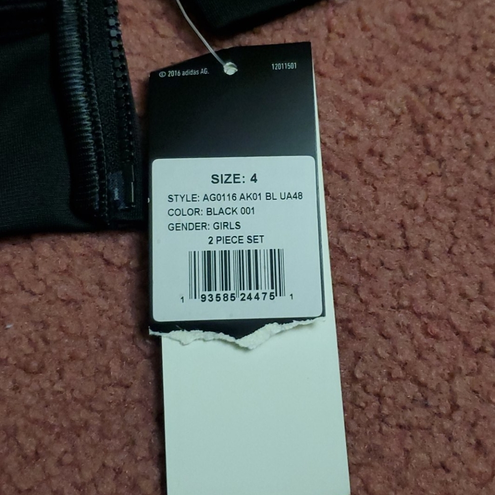 ADIDAS - Picture 12 of 12